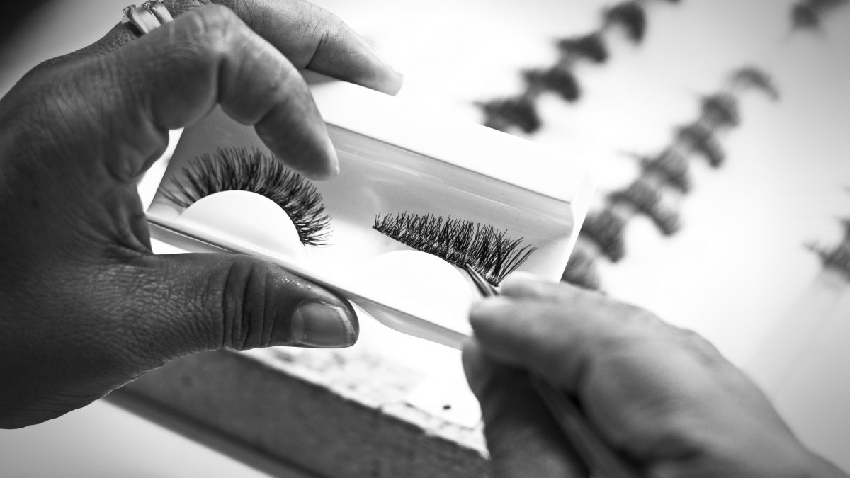 Wie die besten Wimpern hergestellt werden