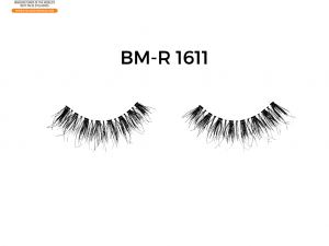 Lengthening False Lashes for a Beautiful Cat Eye Look