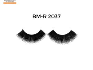 Explore Luxurious Voluminous Eyelashes for Glamorous Looks