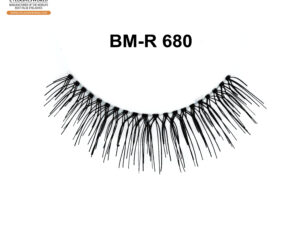 Natural and Comfortable False Eyelashes for Everyday Wear