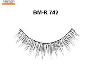 Explore Our Natural False Eyelashes for Everyday Glamour