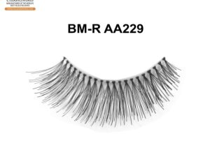 Natural False Eyelashes: Lightweight Daily Beauty Essential