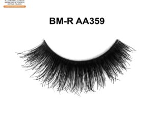 Lightweight Natural Lashes for Effortless Everyday Style