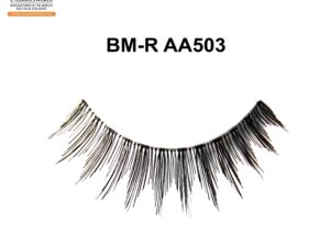 Natural Strip Lashes: Lightweight Comfort for Everyday Wear