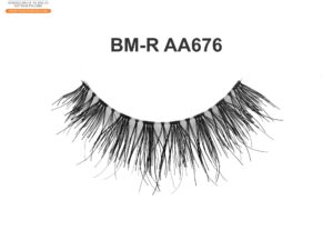 Natural-Looking False Eyelashes for Everyday Beauty