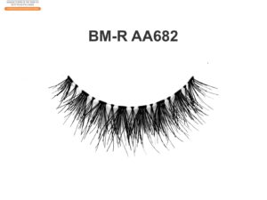 Natural-Looking False Eyelashes: Perfect for Daily Wear