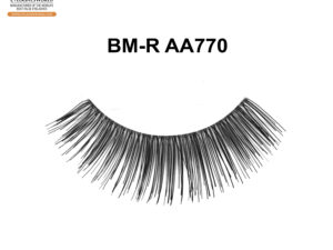 Natural-Looking Eyelashes for Effortless Daily Glamour