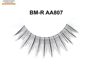 Natural-Looking False Eyelashes Perfect for Daily Use