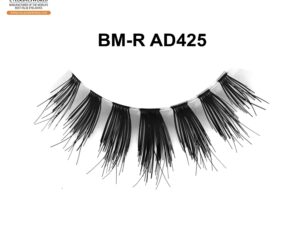 Natural Look and Comfort with Eyelashes World Lashes