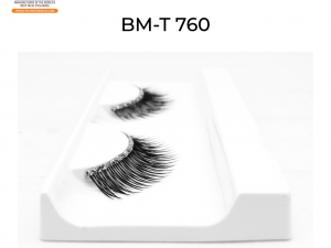 Explore Our Double Layered Voluminous Eyelashes Collections