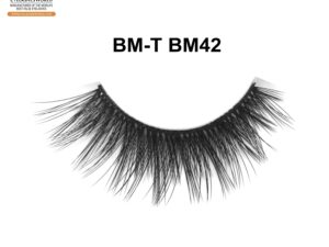 Dramatic Faux Mink Lashes for Captivating Eye Looks