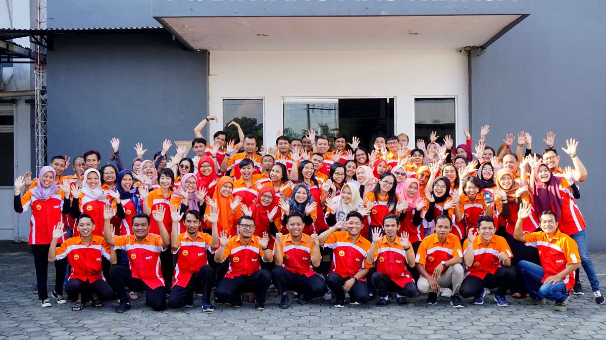 Eyelashesworld.com - Manufacturer of the world’s best false eyelashes