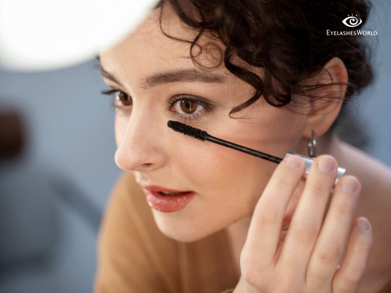 false eyelashes mascara